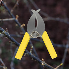 Garden Tree Branches Ring Barking Cutter Scissor Hand Grafting Tool Handheld Peeling Shears for Garden Potted Plant Grape, Yellow Handle