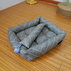 Pet Bed, Pet Nest Pads，Cozy Pet Bed，Pet Self Warming Beds，Dog Bed and cat Bed, Small Dog Teddy cat Bed mat, Super Soft Plush, Cartoon Portable Design. (Color : Light Gray, Size : Small)