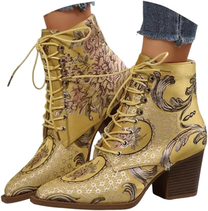 Women's Lace-Up Combat Boots Platform Chunky Low Heel Lug Sole Ankle Booties with Butterfly Deco Winter Fall Retro Comfortable Walking Work Shoes with Arch Support