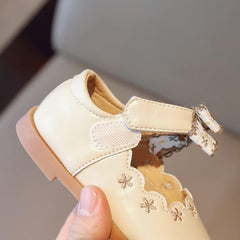 Fashion Summer Children Sandals Girls Casual Shoes Round Toe Low Heel Hook Loop Rhinestone Bow Toddler Slippers Size 5 (Beige, D)
