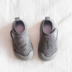 Boys Girls Sneakers Kids Tennis Running Shoes Lightweight Casual Walking Shoes Soft Soles Non Slip Warm Indoor Shoes