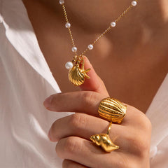 Layered Pendant Necklace for Women, Ocean-Inspired Jewelry for Summer Getaway Style