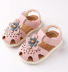 Toddler Girl Sandals Spring and Summer Boys and Girls Toddler Sandals Flowers Hollow Light Breathable and Comfortable (Beige, 9 Toddler)