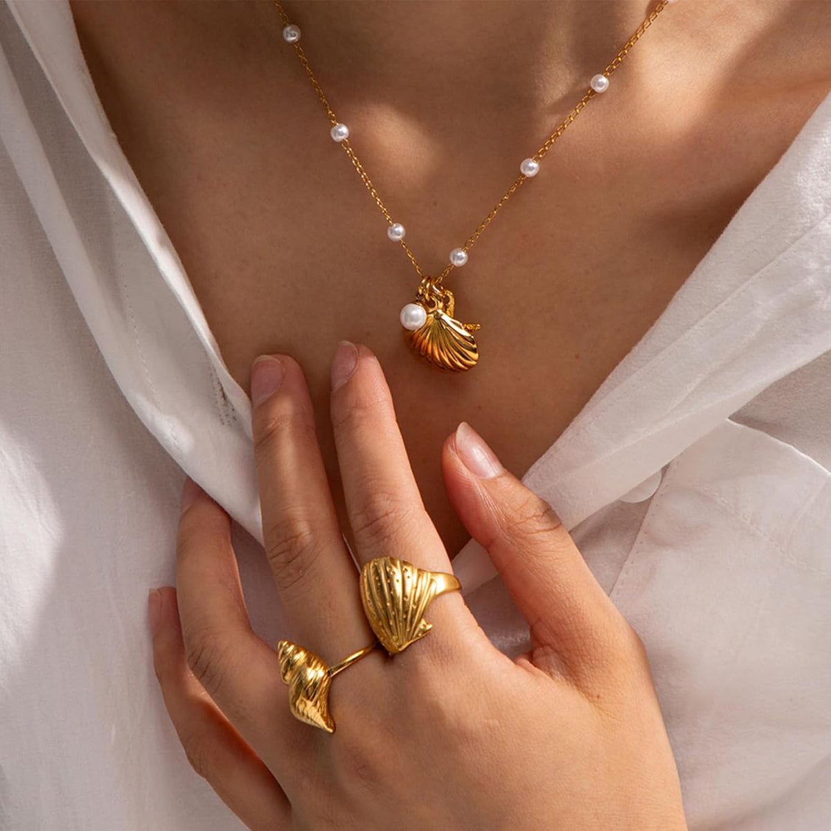 Layered Pendant Necklace for Women, Ocean-Inspired Jewelry for Summer Getaway Style