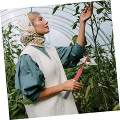 Durable Hand Hoe for Gardening and Agriculture Hollow Design for Weeding Digging and Soil Loosening Comfortable Labor-Saving Tool for Outdoor Use